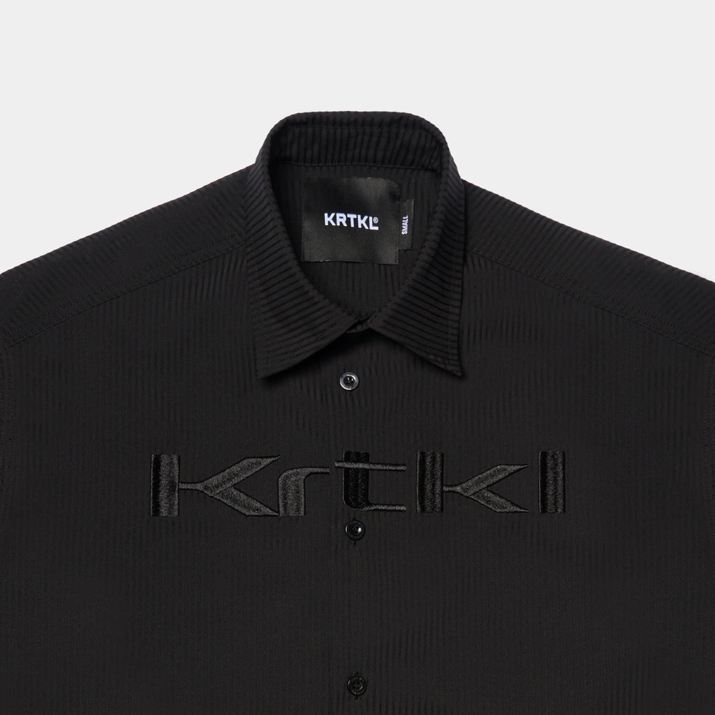 PINSTRIPE BUTTON UP SS