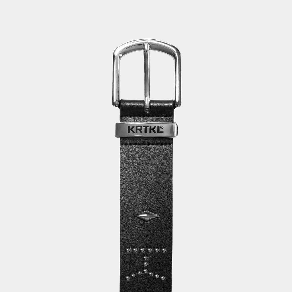 STUDDED LEATHER BELT